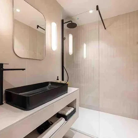 Pasteur Luxury La Croisette *